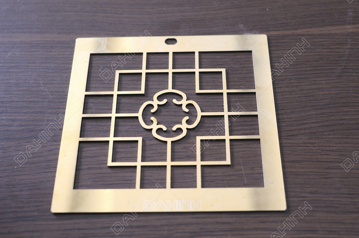 Cắt laser hoa văn inox mạ vàng dày 1mm 4 Cắt laser CNC hoa văn inox theo yêu cầu tại Đa Hình