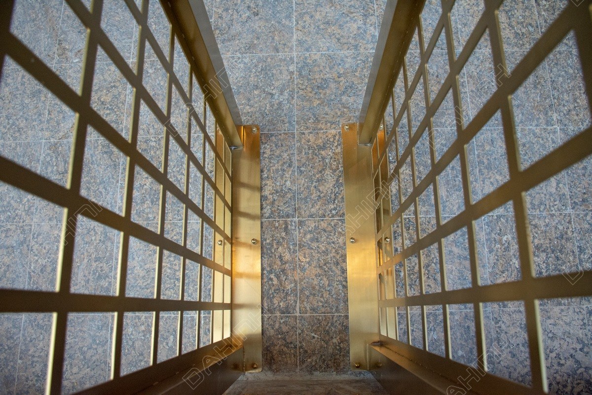 Dự án: Hà Nội Golden Lake B7 Giảng Võ - Gia công khung vòm inox mạ vàng 8 gia công khung inox mạ vàng theo yêu cầu