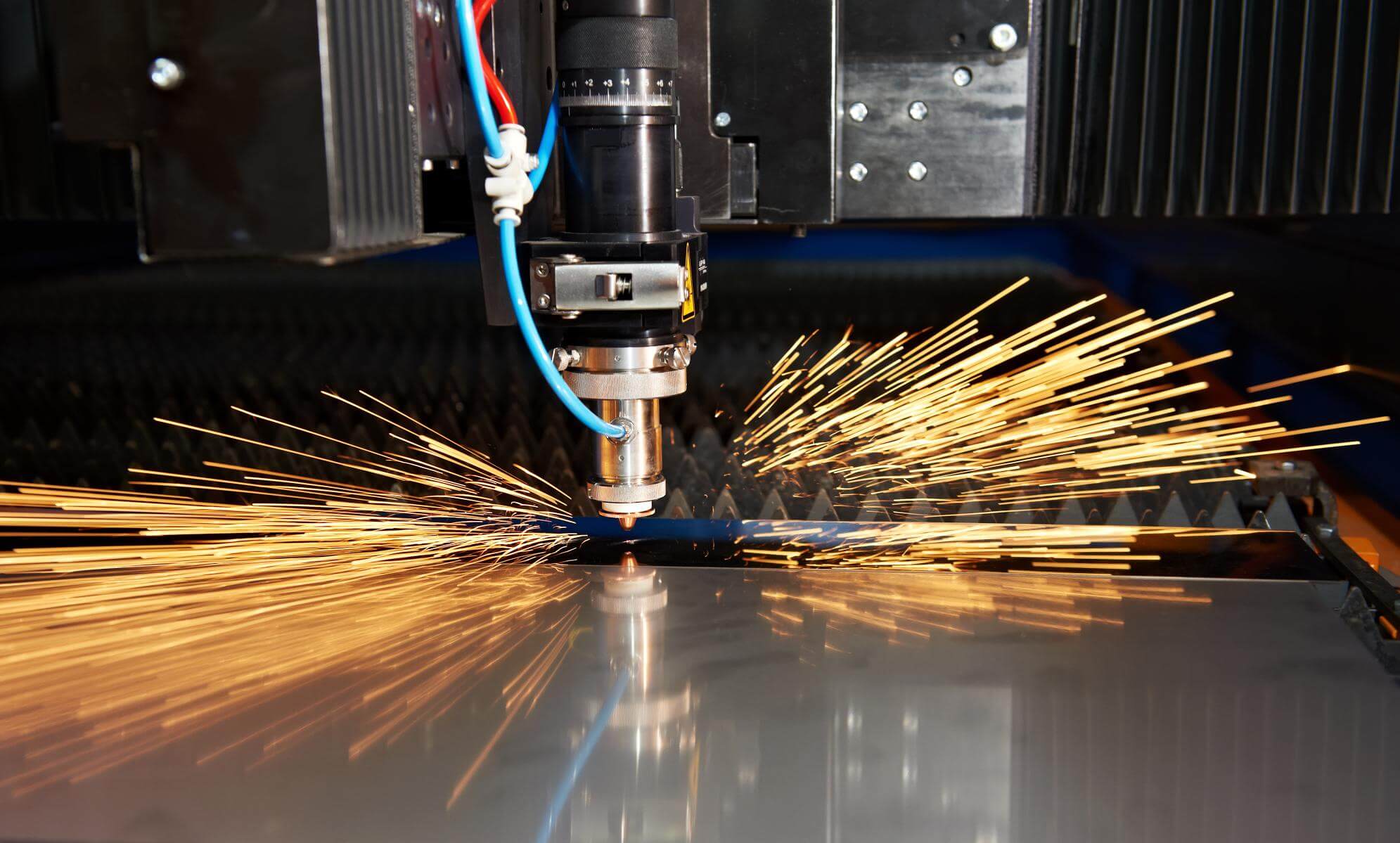Cắt Laser CNC công nghệ Thụy Sĩ: Kỹ thuật cắt Laser chất lượng cao 7
